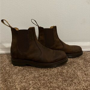 Doc Marten Chelsea Boot | Gender Neutral